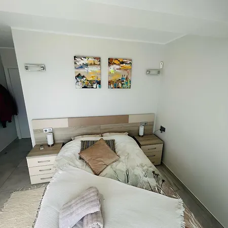 New Luxury Tuulia With Private Pool And Parking *